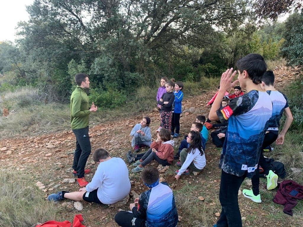 Charla en el monte con el grupo